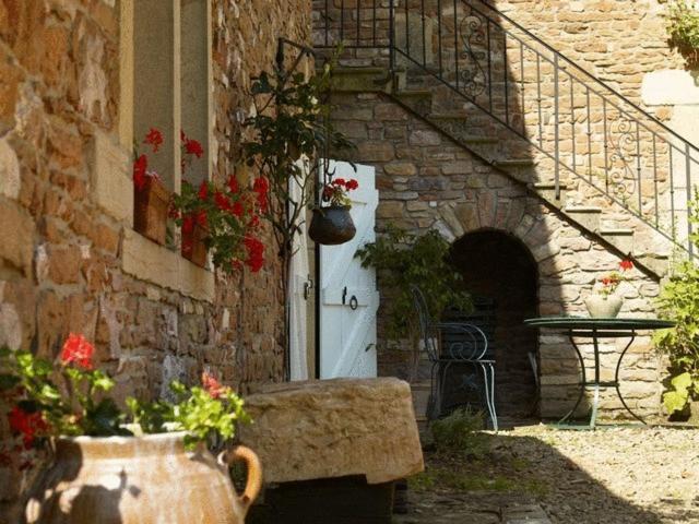 مبيت وإفطار Leynes Le Vieux Chateau المظهر الخارجي الصورة